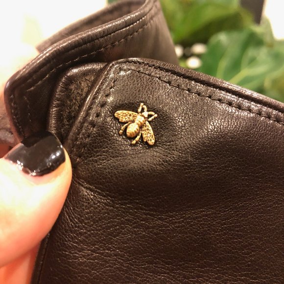 Gucci Bee Embellished Leather Gloves In Brown New with box - Picture 5 of 6